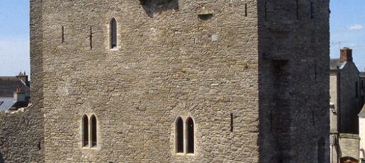 http://Roscrea%20Castle
