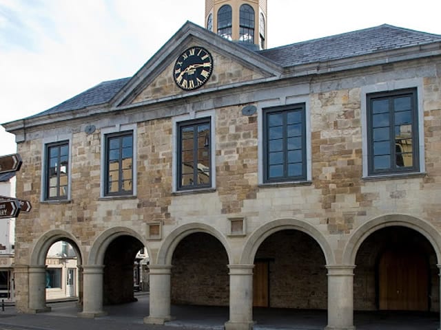 Die Hauptwache in der Stadt Clonmel wurde 1675 von James Butler (Herzog von Ormond) erbaut