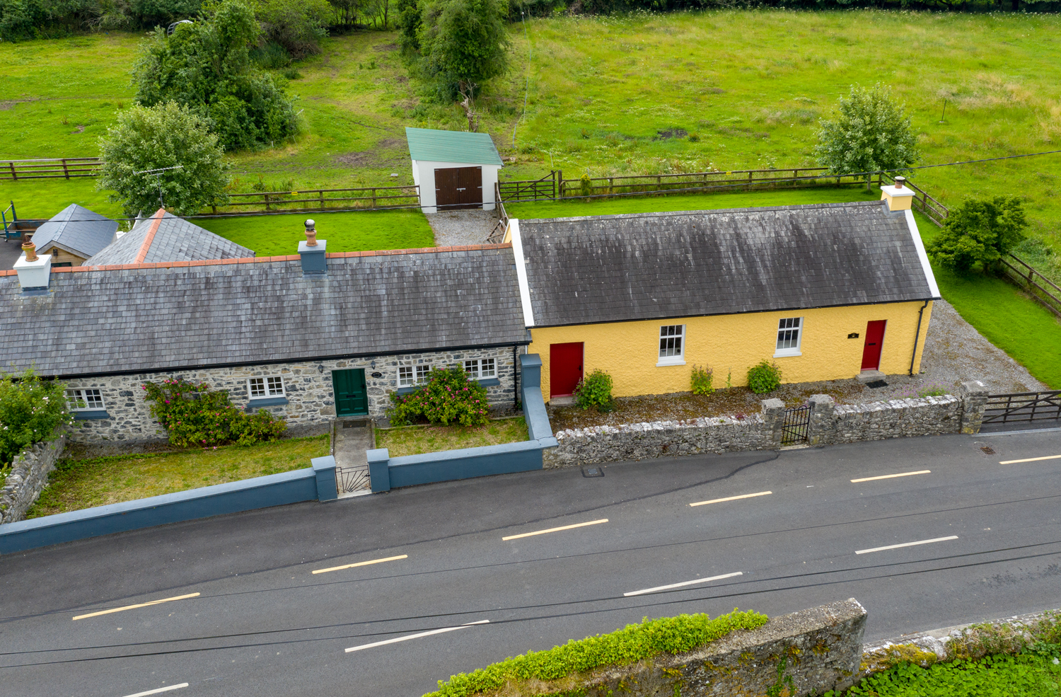 charlie-s-cottage-and-courthouse-lorrha-tipperary-tourism